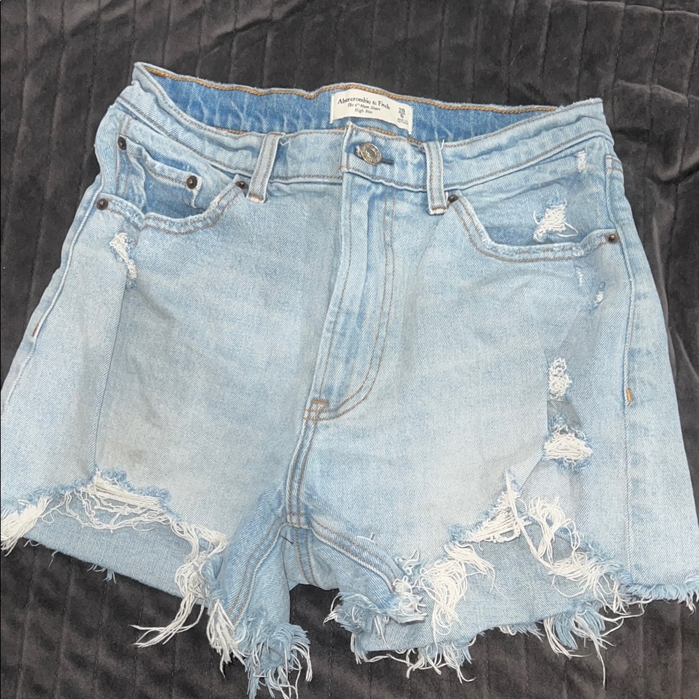 Abercrombie & Fitch 4 in Curve Love Mom Short